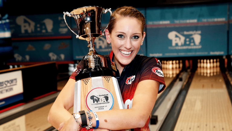 How to Become a Professional Bowler [Career Guide]