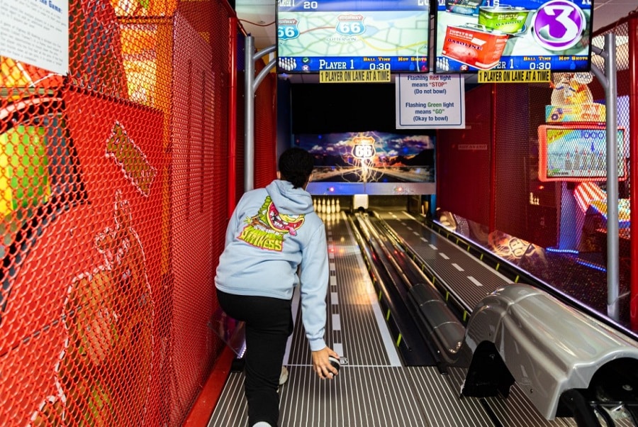 Laser Bounce Bowling Ball Facilities