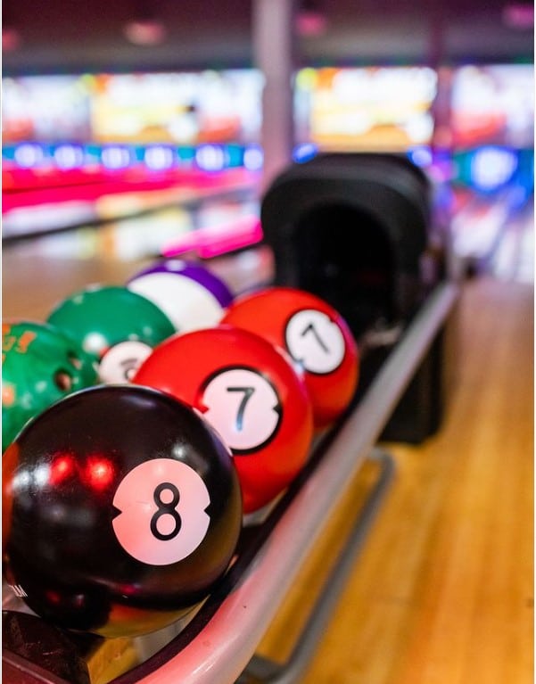 Melody Lanes Bowling Ball Facilities