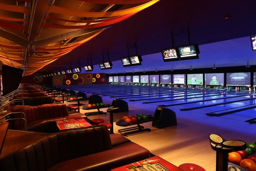 Tustin Lanes Bowling Ball Features