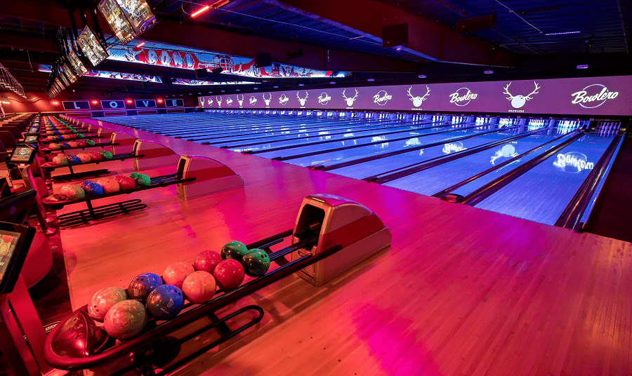 What are the advantages of bowling centers