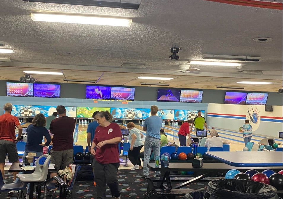 Wynnewood Lanes for Bowling Ball Features