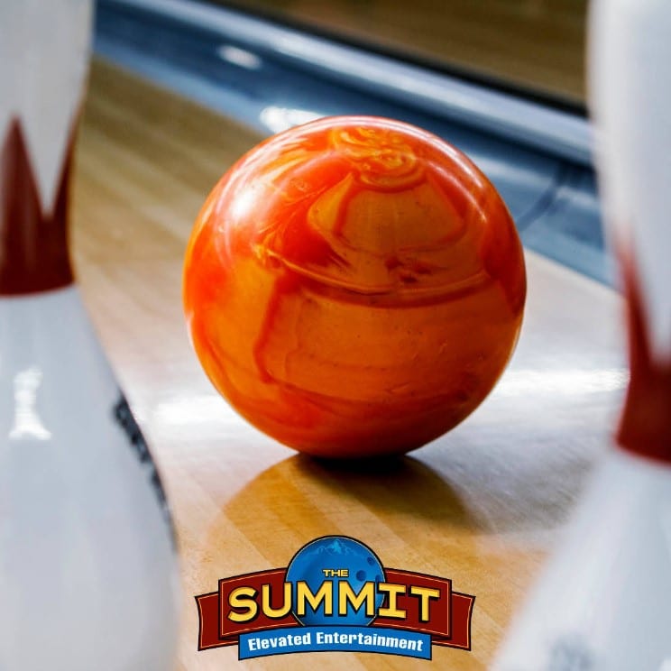 bowling alleys in Summit Thornton