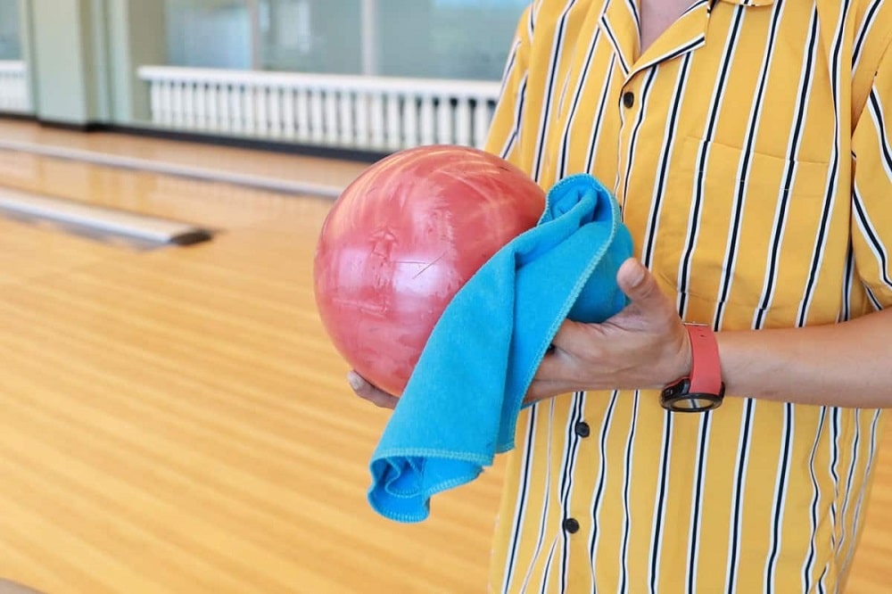 Maintain a Urethane Bowling Ball