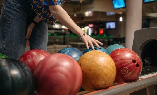 The Best Bowling Ball For Seniors