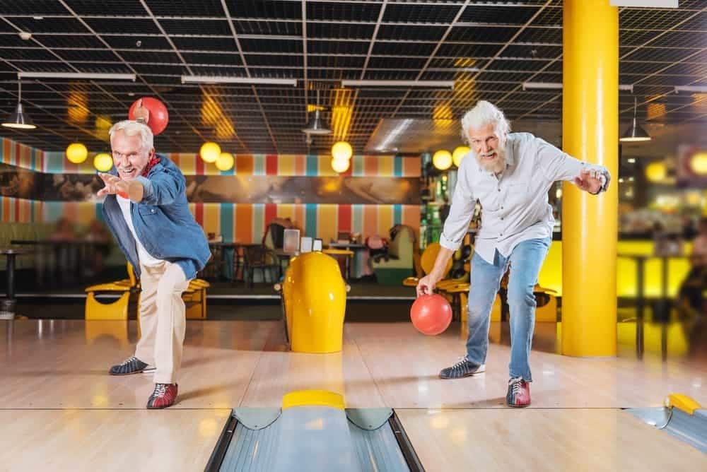 Top Bowling Tips and Tricks For Seniors