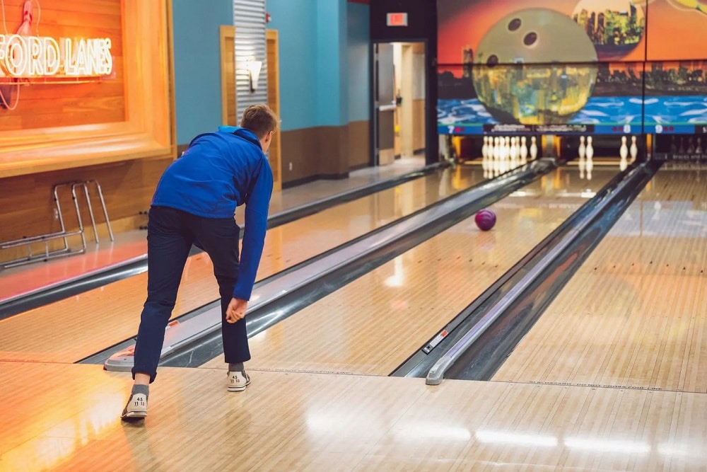 Use reactive resin bowling balls