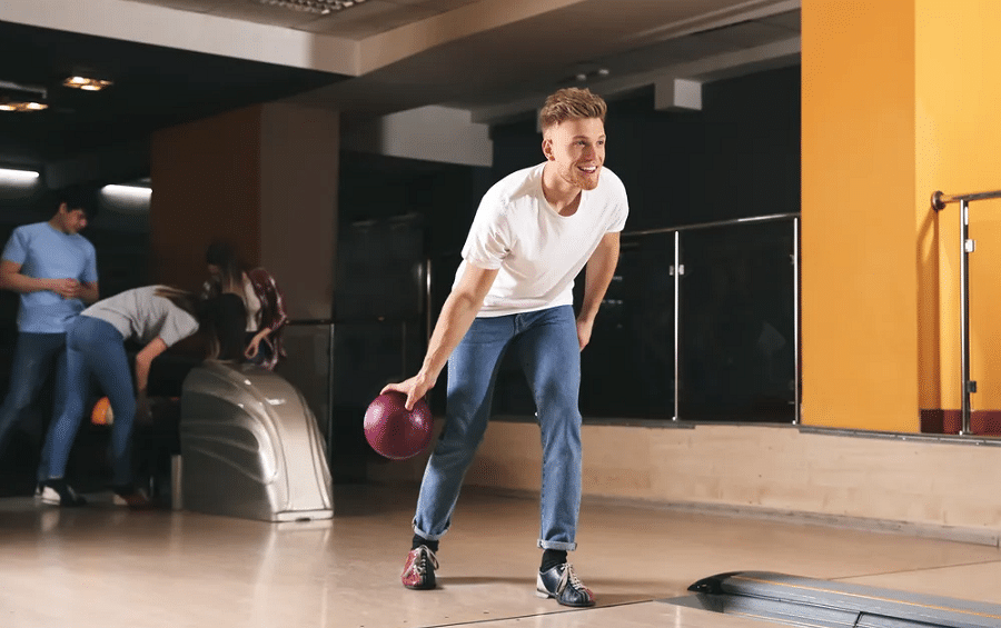 Bowling a Popular Activity Among Baseball Players