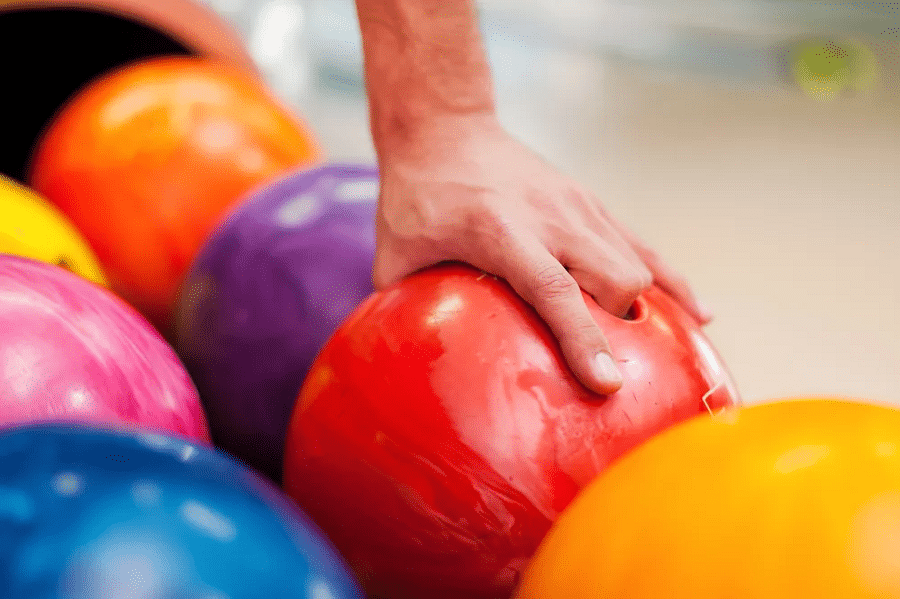 How To Choose The Best Bowling Ball For A Stroker