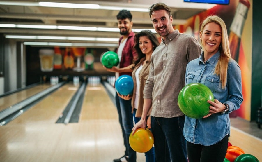 Pros of Group Bowling