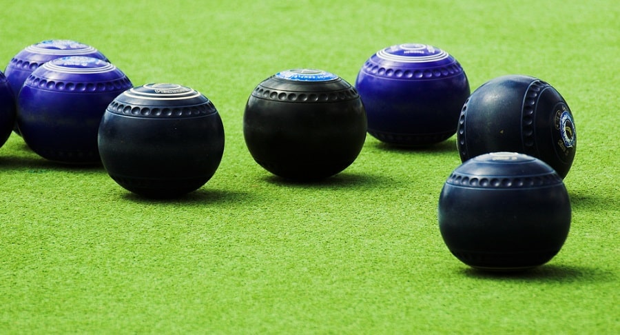 lawn bowling and Bocce